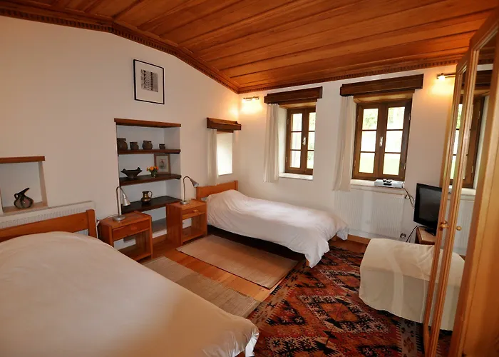 Goldsmith House Villa *